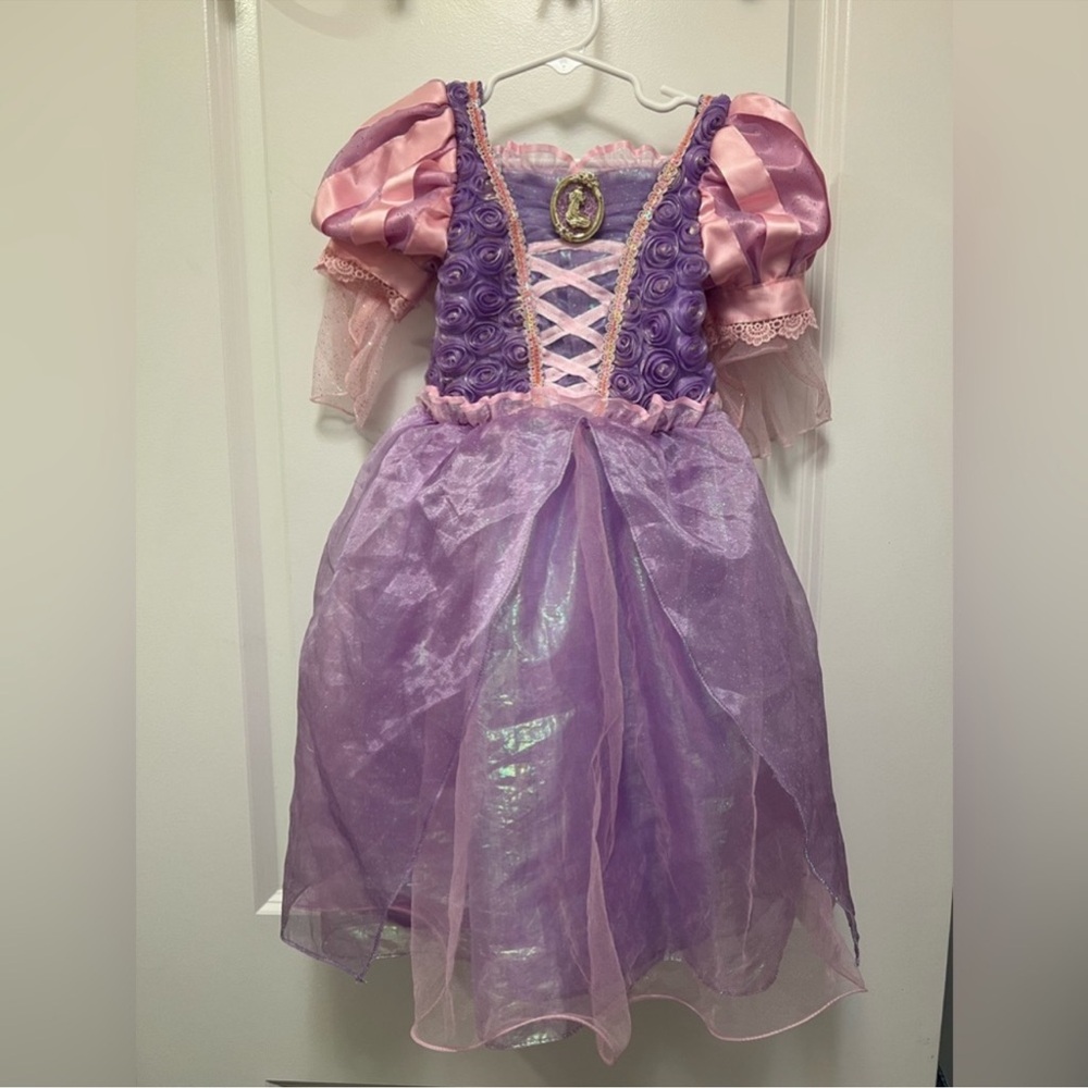 Disney store Rapunzel Dress/Costume w/ Hair Accessory